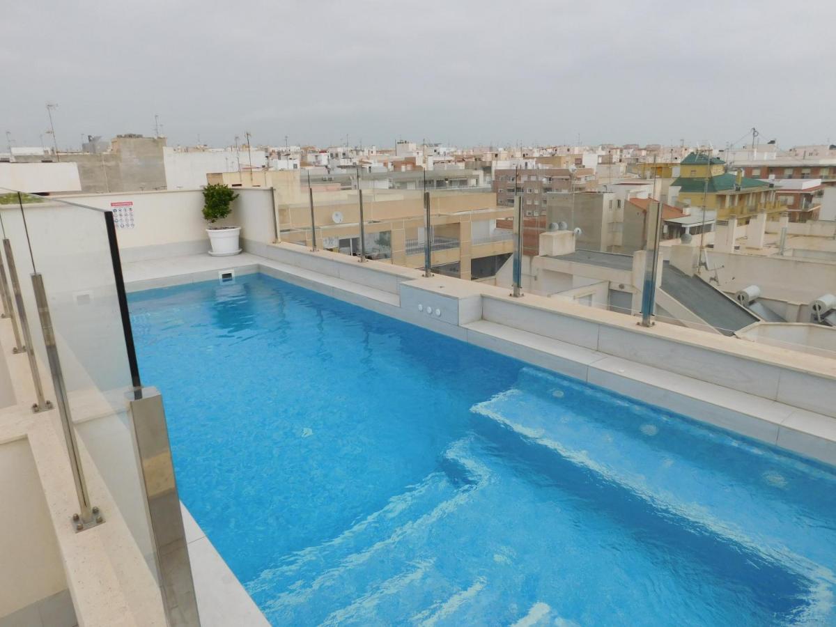 Modern And Cosy Apartment Close To The Beach Torrevieja Buitenkant foto