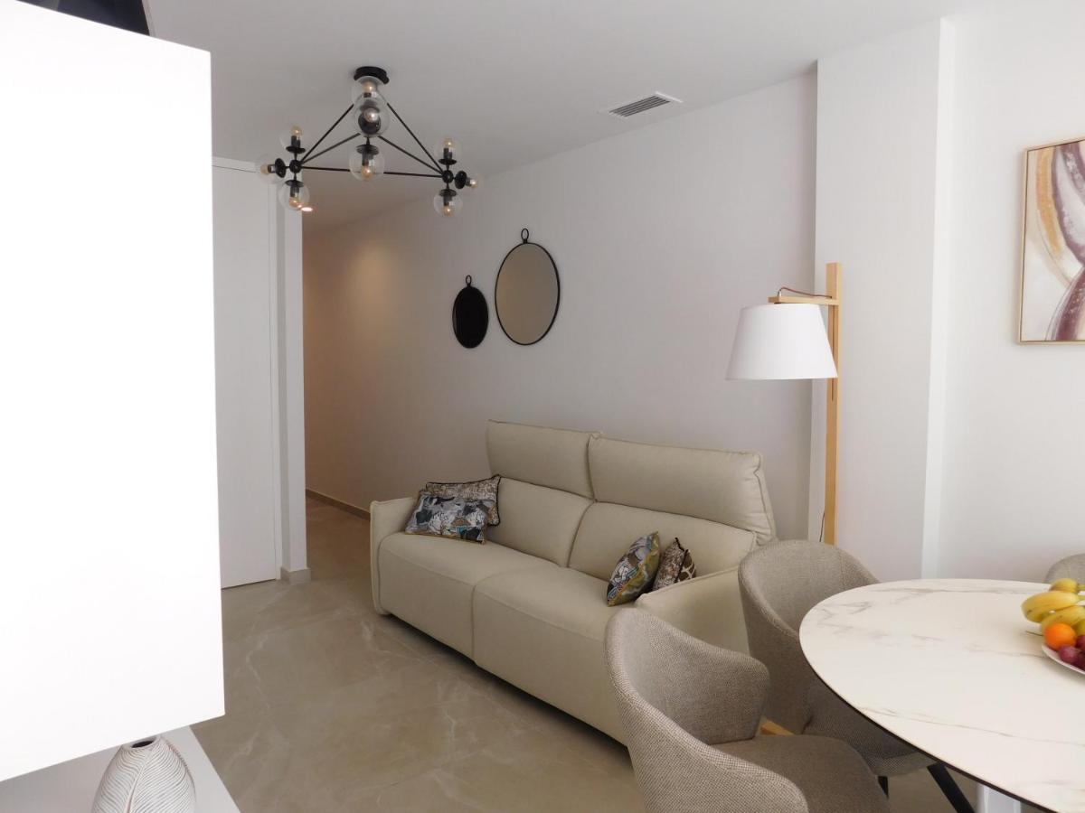 Modern And Cosy Apartment Close To The Beach Torrevieja Buitenkant foto