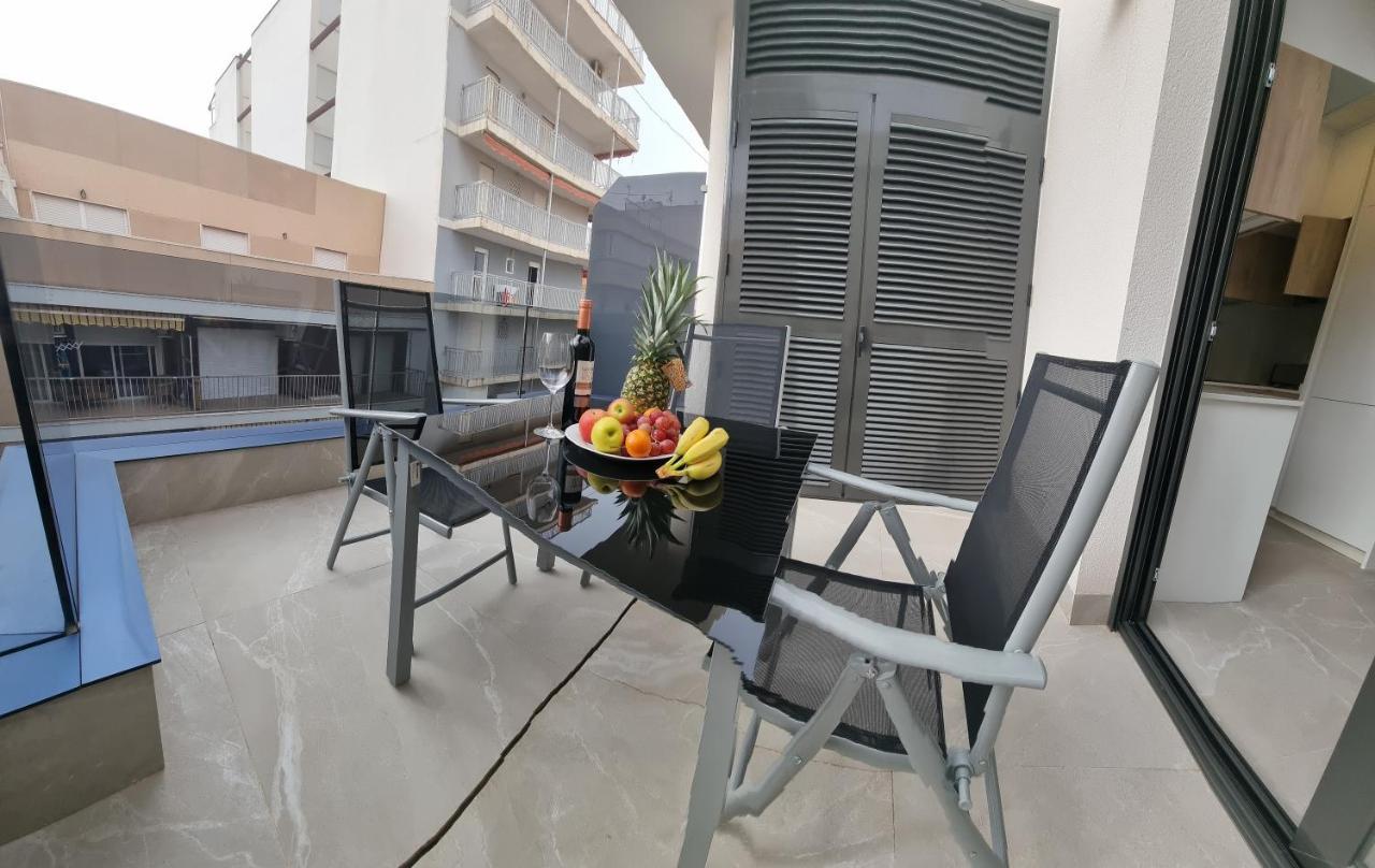 Modern And Cosy Apartment Close To The Beach Torrevieja Buitenkant foto
